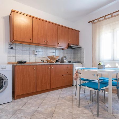 A & K Vacation House Варос Экстерьер фото