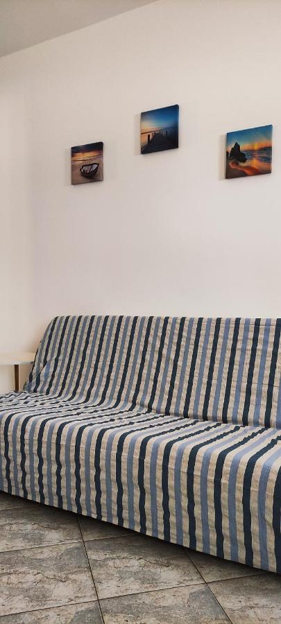 A & K Vacation House Варос Экстерьер фото